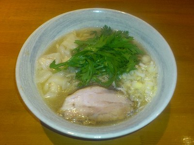 横浜元町本丸亭の塩らー麺