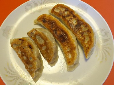 バナナ餃子とノーマル餃子