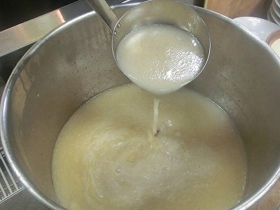 東横の白湯スープ