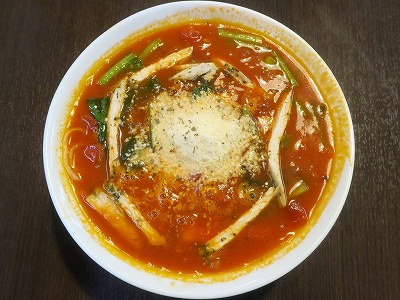 トマトチーズ麺