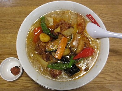 彩り野菜と秋の酸辣湯麺(限定)